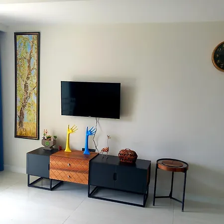 Azura World Apartment *